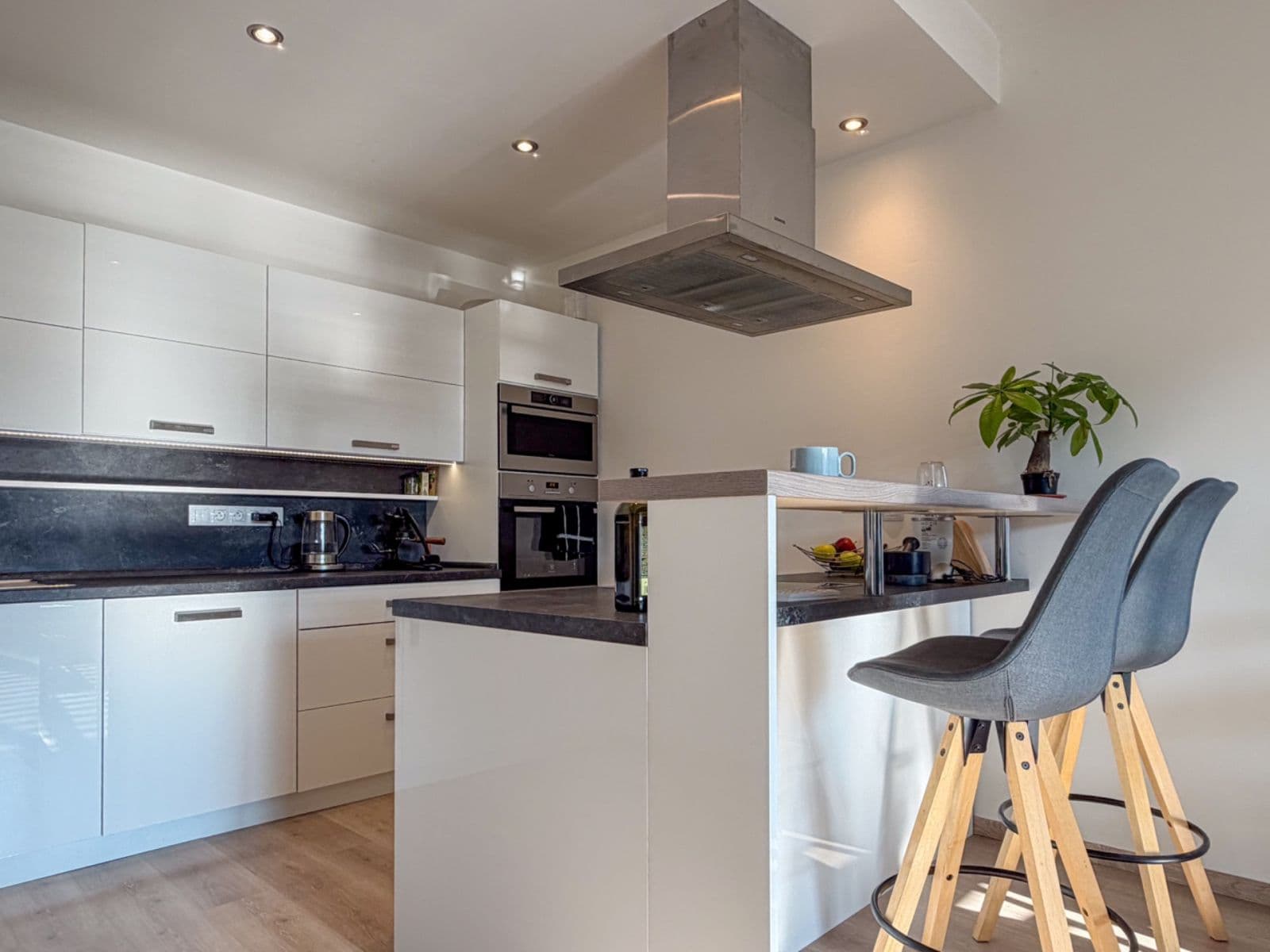 Pronájem bytu 3+kk 85 m², Nyklíčkova, Praha, Praha Pronájem bytu 3+kk 85 m², Nyklíčkova, Praha, Praha