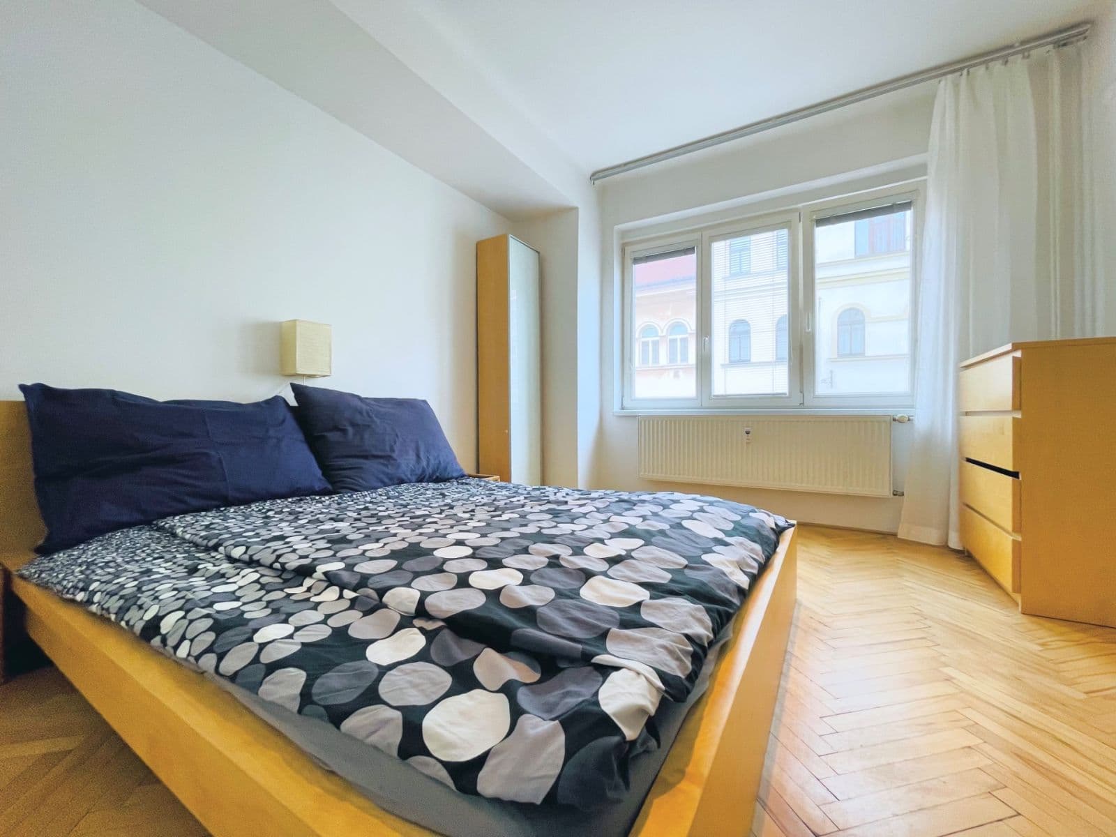 Pronájem bytu 2+1 54 m², Slezská, Praha, Praha Pronájem bytu 2+1 54 m², Slezská, Praha, Praha