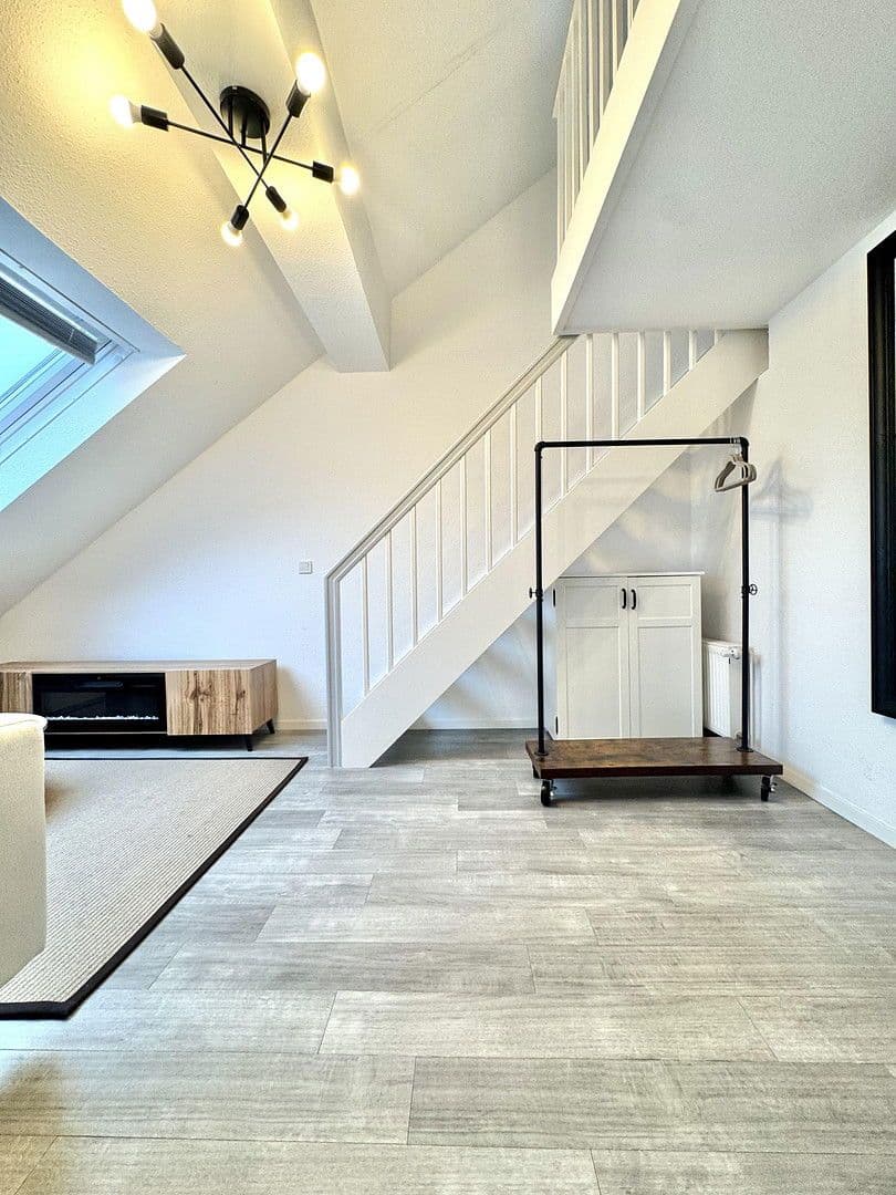 Pronájem bytu 2+1 40 m², Leineinsel 15, Hannover, Dolní Sasko Pronájem bytu 2+1 40 m², Leineinsel 15, Hannover, Dolní Sasko