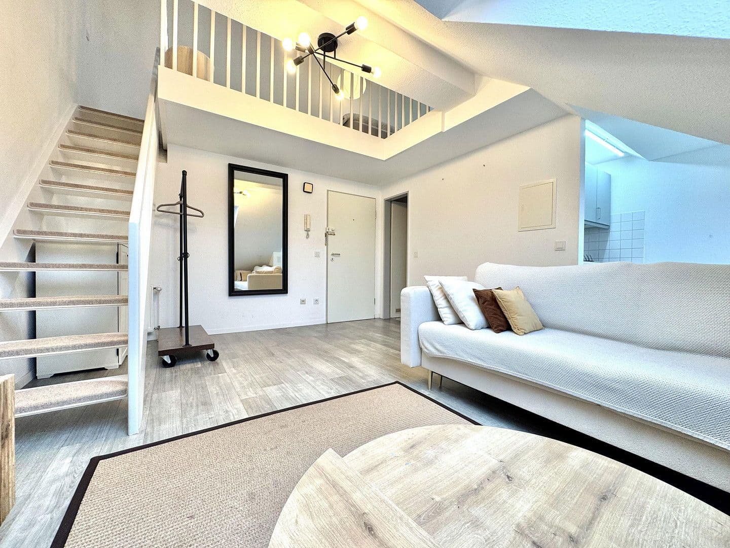 Pronájem bytu 2+1 40 m², Leineinsel 15, Hannover, Dolní Sasko Pronájem bytu 2+1 40 m², Leineinsel 15, Hannover, Dolní Sasko