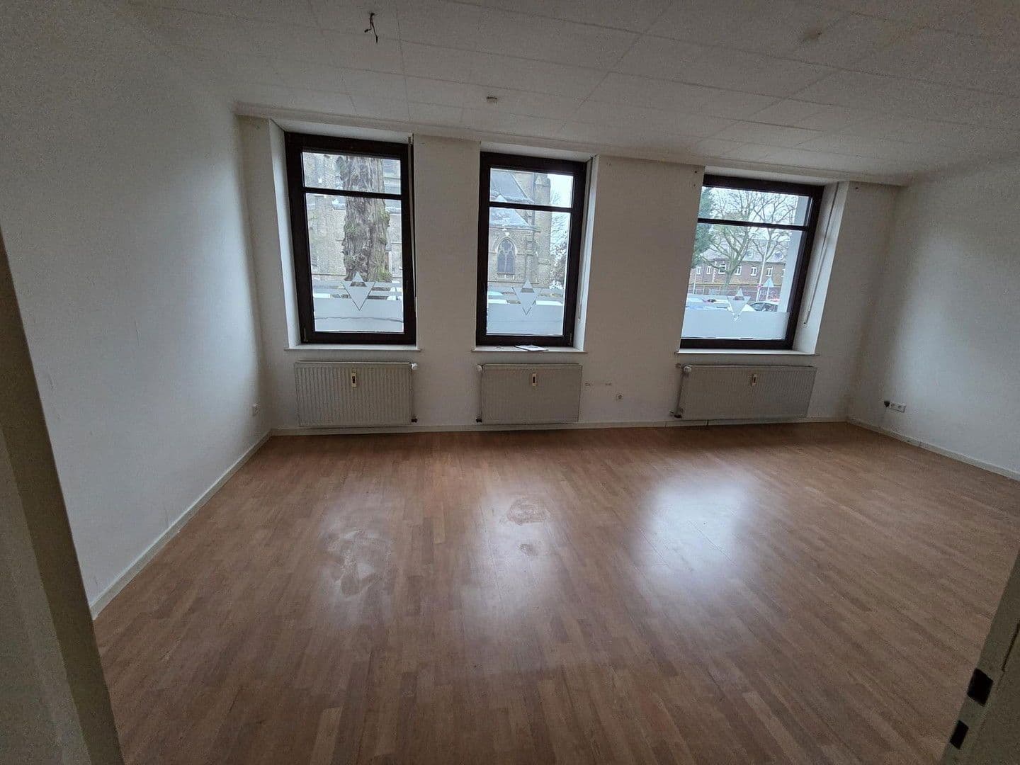 Pronájem bytu 2+1 60 m², Krefeld, Severní Porýní-Vestfálsko Pronájem bytu 2+1 60 m², Krefeld, Severní Porýní-Vestfálsko