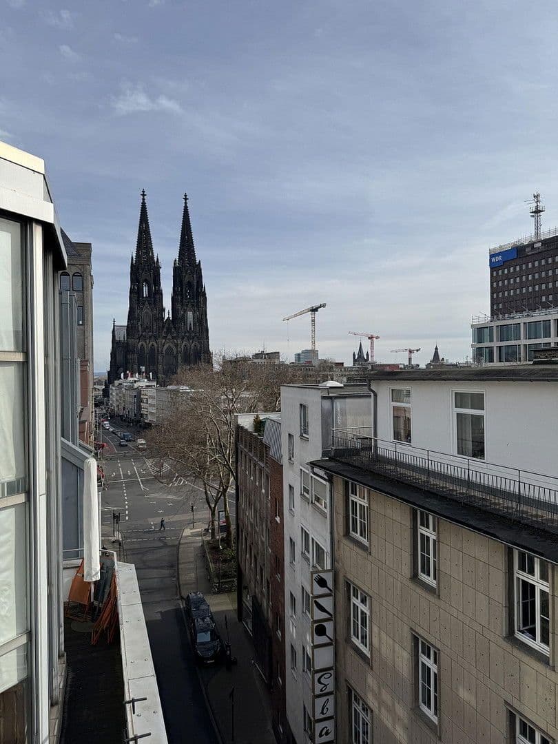 Pronájem bytu 3+kk 123 m², Köln, Severní Porýní-Vestfálsko Pronájem bytu 3+kk 123 m², Köln, Severní Porýní-Vestfálsko