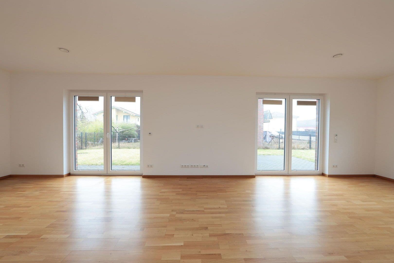 Prodej domu 164 m², pozemek 550 m², Oranienburg, Braniborsko Prodej domu 164 m², pozemek 550 m², Oranienburg, Braniborsko