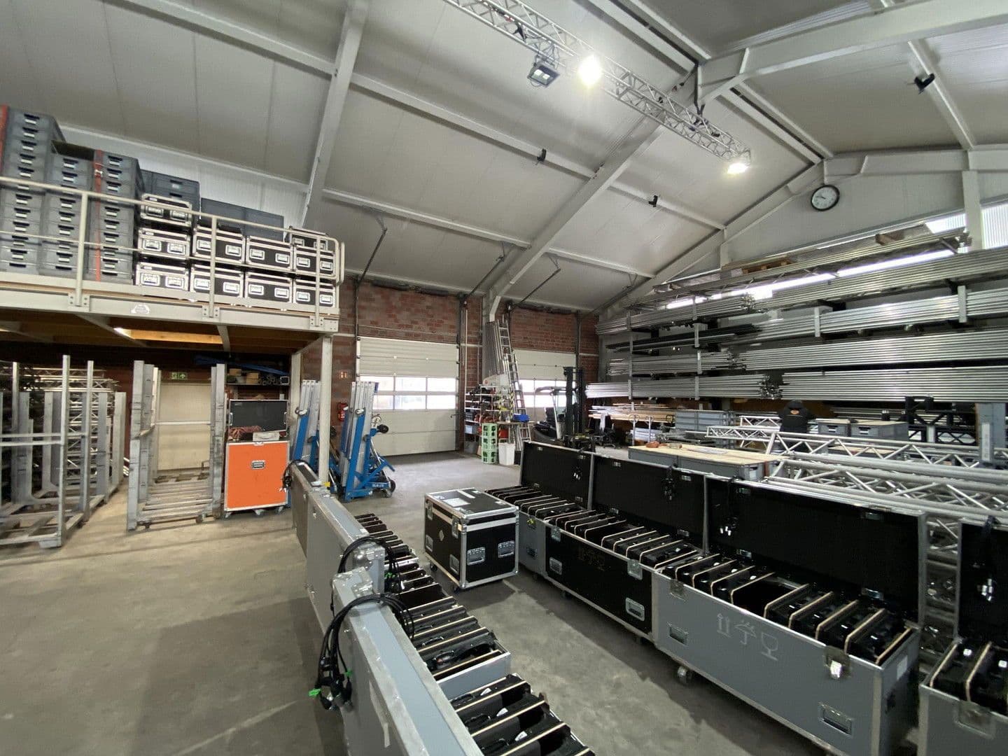 Pronájem nebytového prostoru 5.000 m², Auffeld, 33, Tönisvorst, Severní Porýní-Vestfálsko Pronájem nebytového prostoru 5.000 m², Auffeld, 33, Tönisvorst, Severní Porýní-Vestfálsko