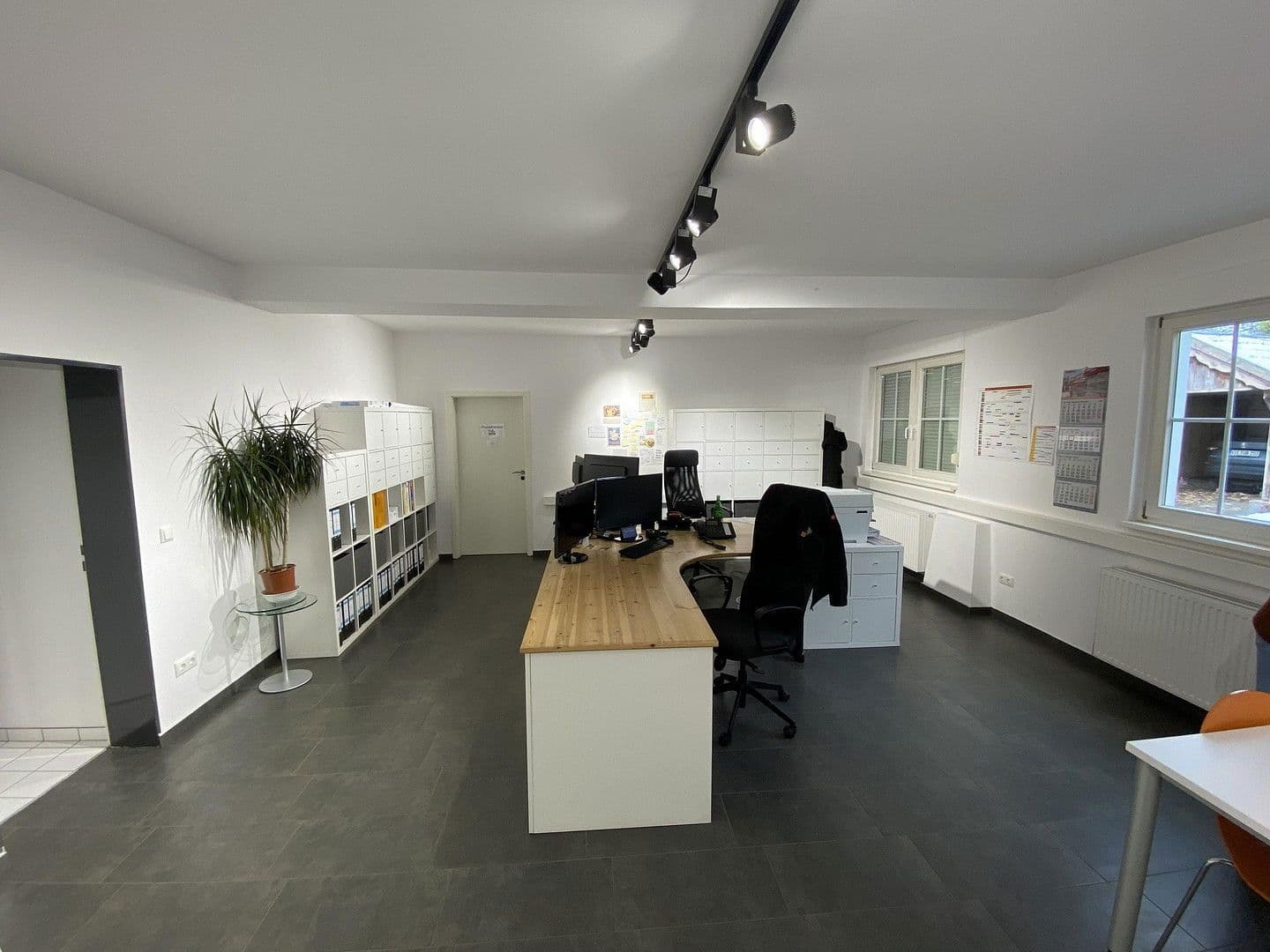 Pronájem nebytového prostoru 5.000 m², Auffeld, 33, Tönisvorst, Severní Porýní-Vestfálsko Pronájem nebytového prostoru 5.000 m², Auffeld, 33, Tönisvorst, Severní Porýní-Vestfálsko