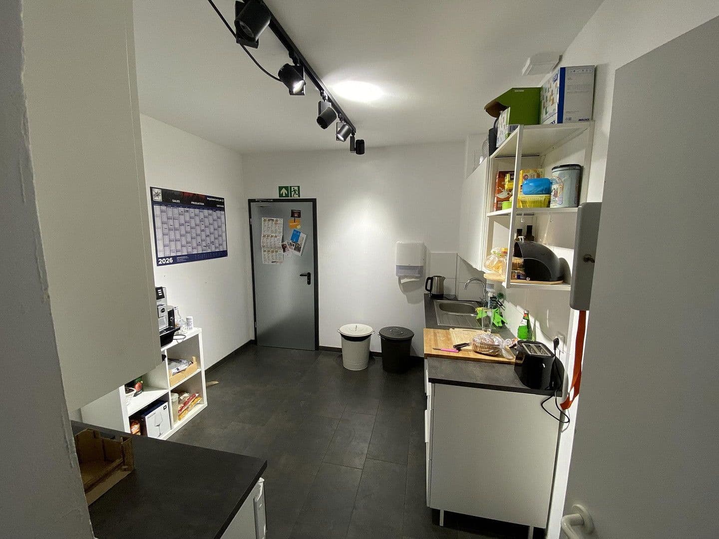 Pronájem nebytového prostoru 5.000 m², Auffeld, 33, Tönisvorst, Severní Porýní-Vestfálsko Pronájem nebytového prostoru 5.000 m², Auffeld, 33, Tönisvorst, Severní Porýní-Vestfálsko