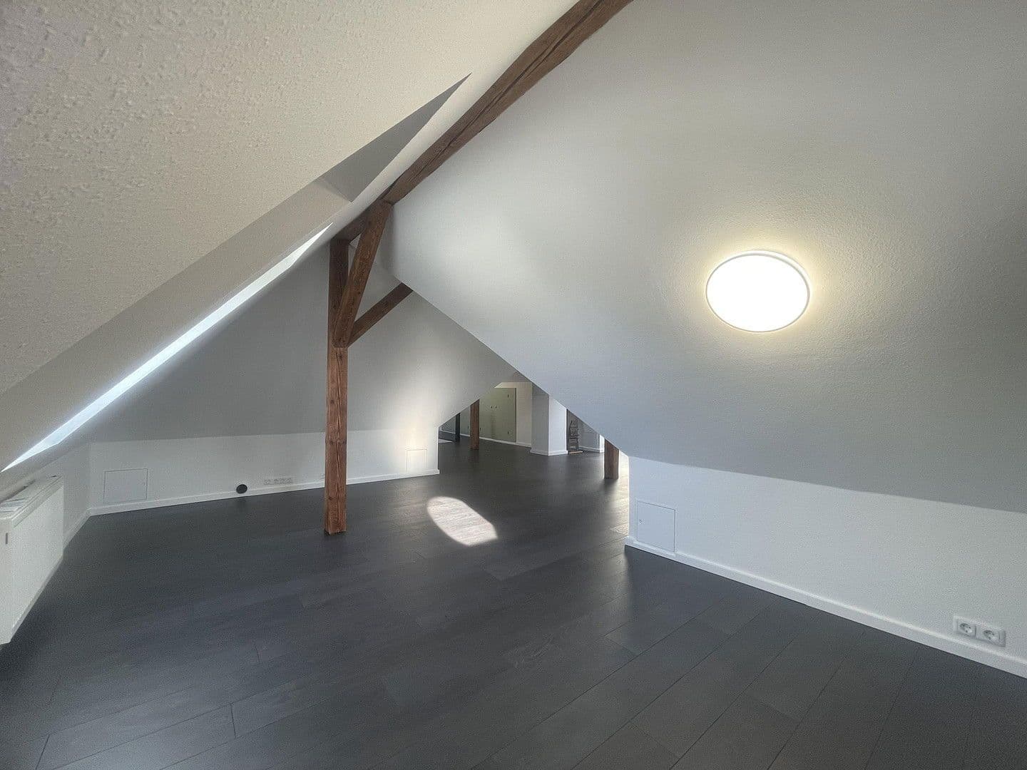 Prodej domu 172 m², pozemek 404 m², Müllheim im Markgräflerland, Bádensko-Württembersko Prodej domu 172 m², pozemek 404 m², Müllheim im Markgräflerland, Bádensko-Württembersko