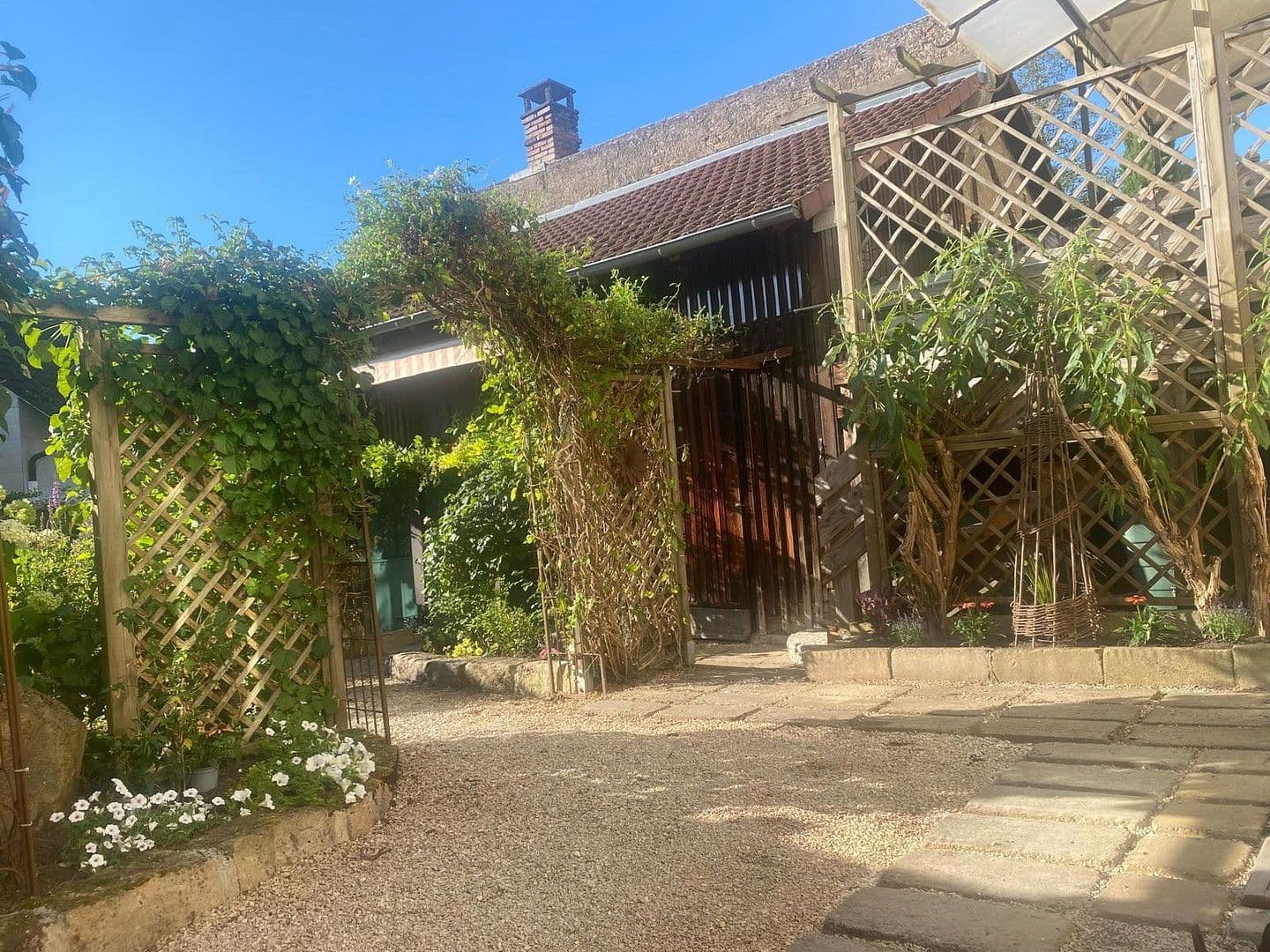 Prodej domu 172 m², pozemek 404 m², Müllheim im Markgräflerland, Bádensko-Württembersko Prodej domu 172 m², pozemek 404 m², Müllheim im Markgräflerland, Bádensko-Württembersko