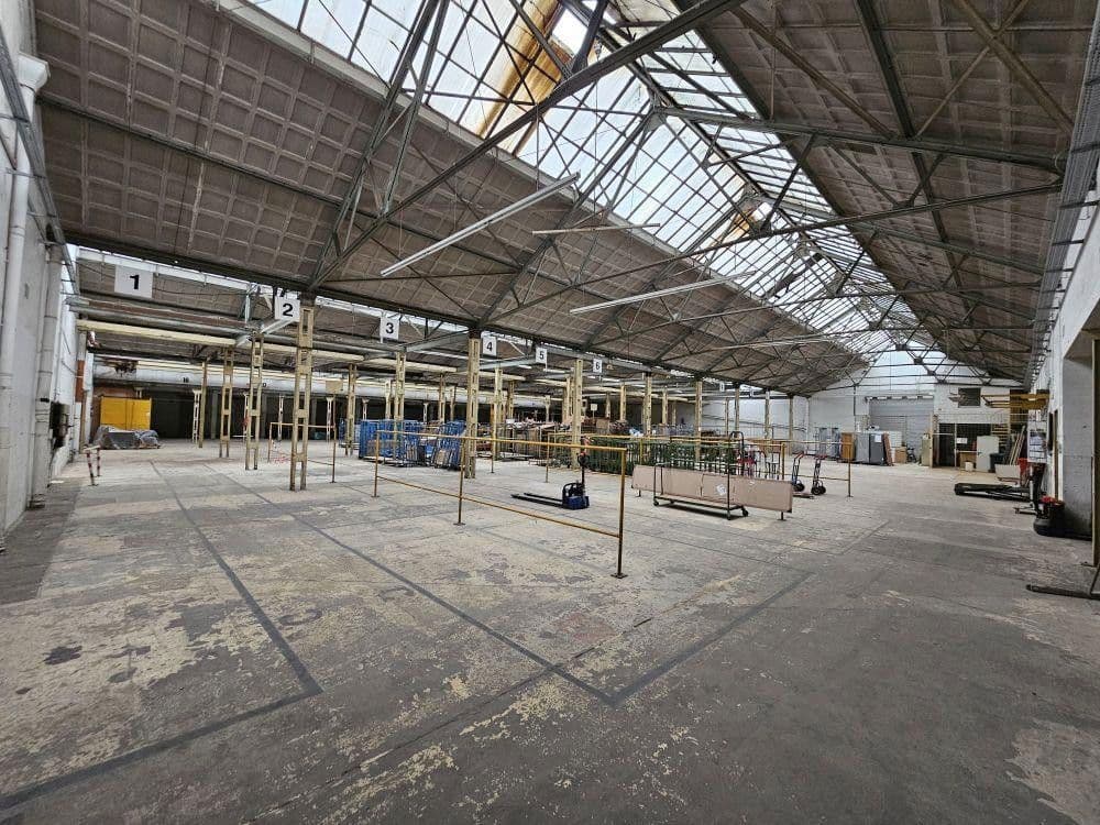 Pronájem nebytového prostoru 8.000 m², Solingen, Severní Porýní-Vestfálsko Pronájem nebytového prostoru 8.000 m², Solingen, Severní Porýní-Vestfálsko