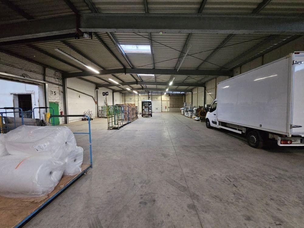 Pronájem nebytového prostoru 8.000 m², Solingen, Severní Porýní-Vestfálsko Pronájem nebytového prostoru 8.000 m², Solingen, Severní Porýní-Vestfálsko