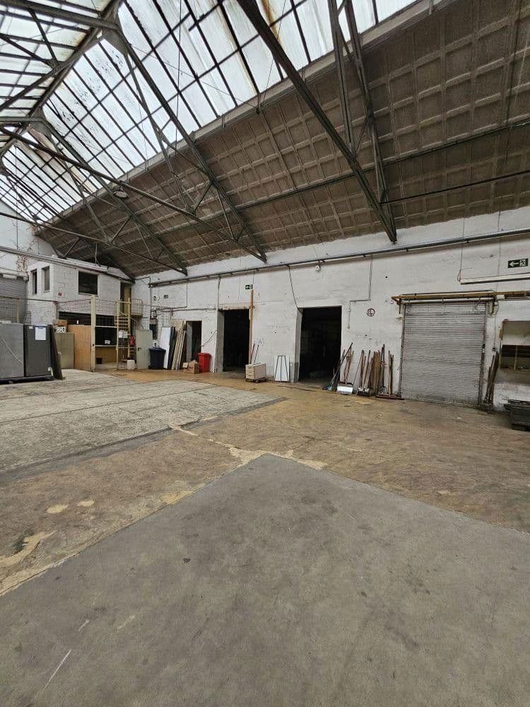 Pronájem nebytového prostoru 8.000 m², Solingen, Severní Porýní-Vestfálsko Pronájem nebytového prostoru 8.000 m², Solingen, Severní Porýní-Vestfálsko