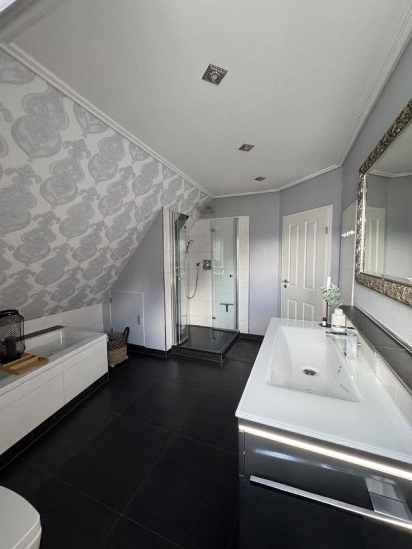 Prodej domu 135 m², pozemek 400 m², Ritterhude, Dolní Sasko Prodej domu 135 m², pozemek 400 m², Ritterhude, Dolní Sasko