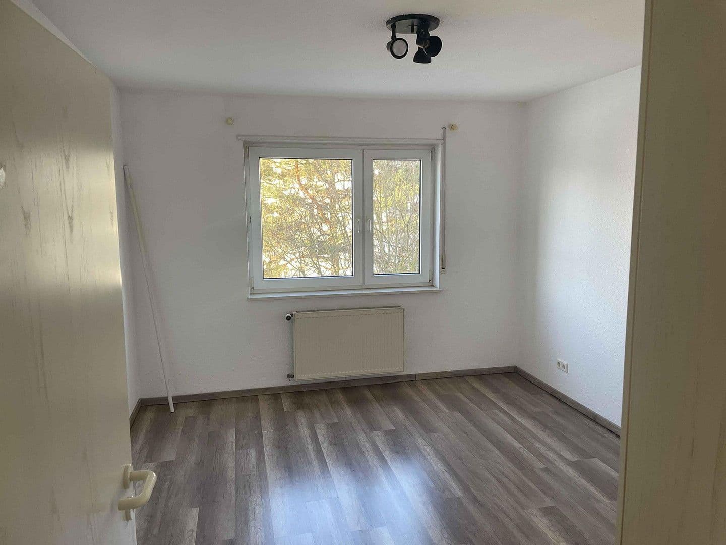 Prodej bytu 3+1 63 m², Landau, Porýní-Falc Prodej bytu 3+1 63 m², Landau, Porýní-Falc