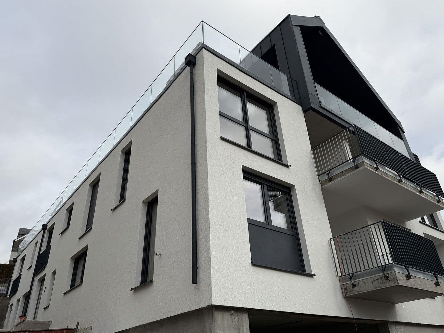 Pronájem bytu 2+1 70 m², Niefern-Öschelbronn, Bádensko-Württembersko Pronájem bytu 2+1 70 m², Niefern-Öschelbronn, Bádensko-Württembersko