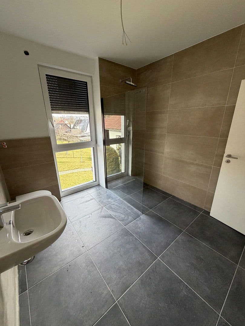 Pronájem bytu 2+1 70 m², Niefern-Öschelbronn, Bádensko-Württembersko Pronájem bytu 2+1 70 m², Niefern-Öschelbronn, Bádensko-Württembersko