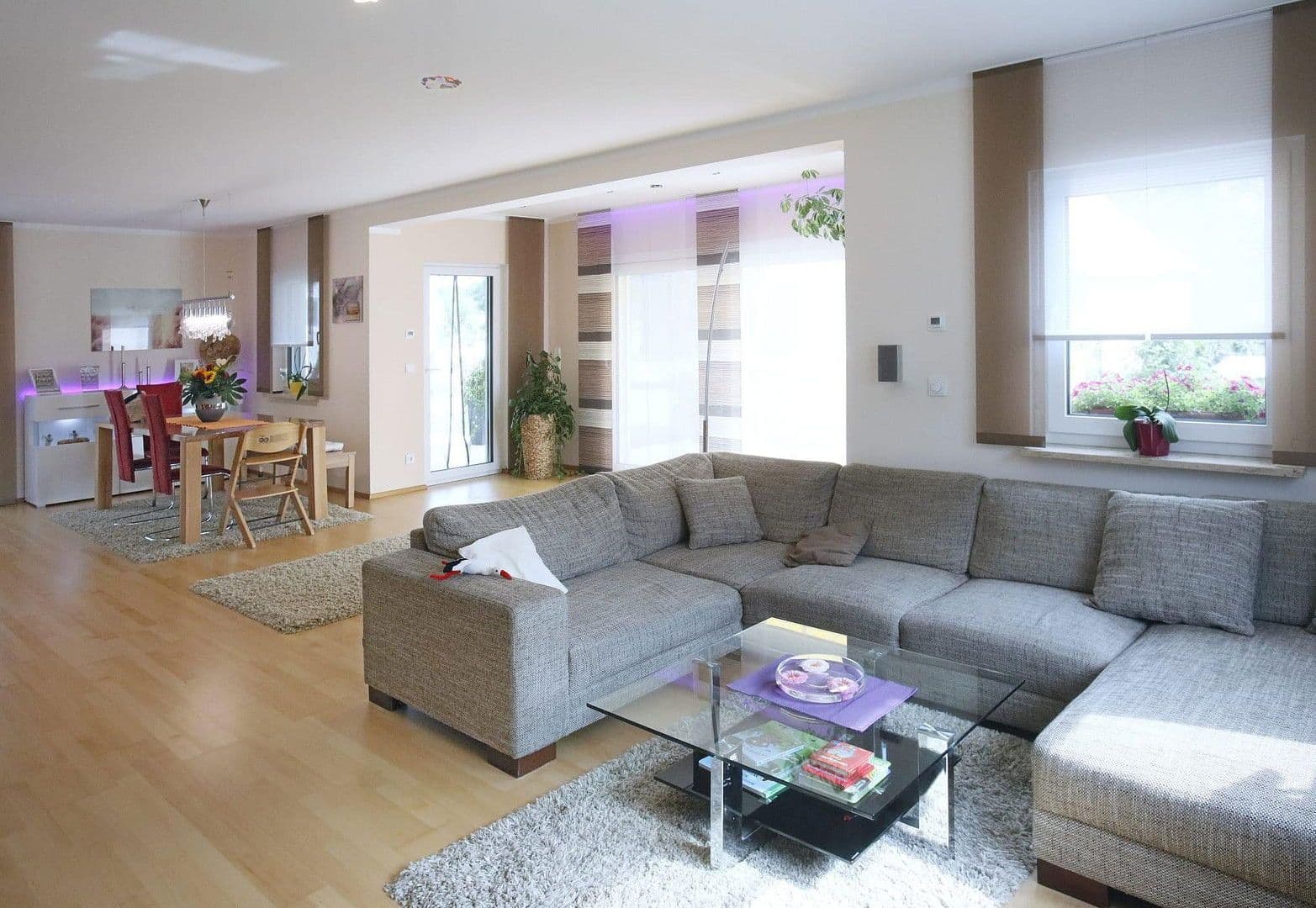 Prodej domu 195 m², pozemek 811 m², Geisenfeld, Bavorsko Prodej domu 195 m², pozemek 811 m², Geisenfeld, Bavorsko