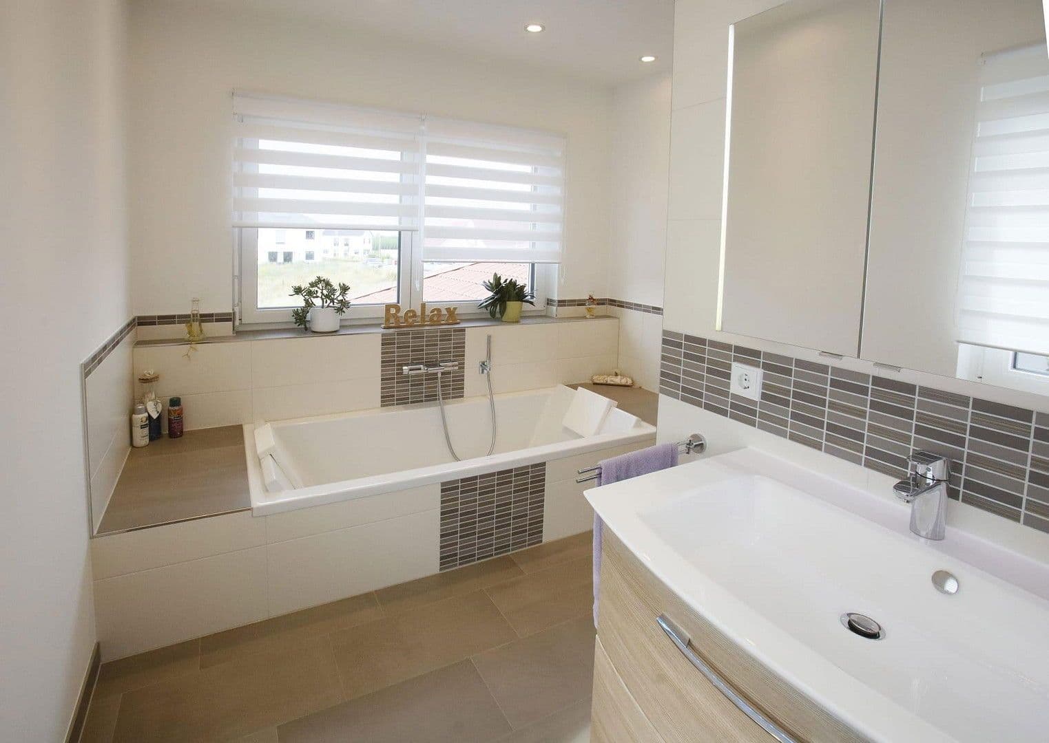 Prodej domu 195 m², pozemek 811 m², Geisenfeld, Bavorsko Prodej domu 195 m², pozemek 811 m², Geisenfeld, Bavorsko