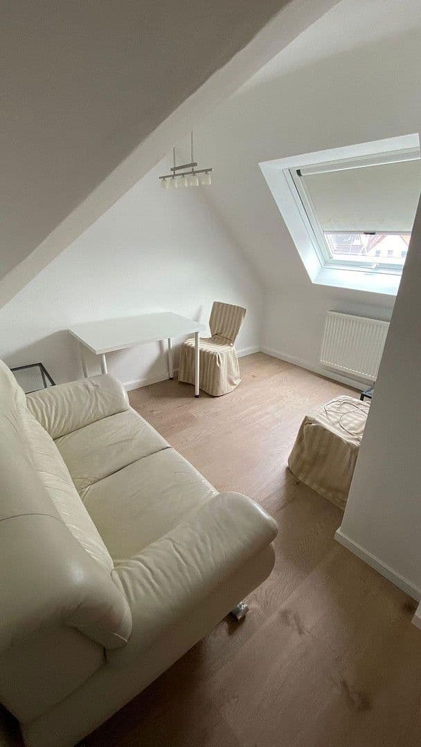 Pronájem bytu 2+kk 50 m², STUTTGART, Bádensko-Württembersko Pronájem bytu 2+kk 50 m², STUTTGART, Bádensko-Württembersko