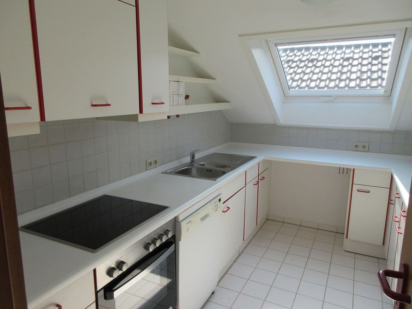 Pronájem bytu 2+kk 70 m², Am Waldweg 20, Pforzheim, Bádensko-Württembersko Pronájem bytu 2+kk 70 m², Am Waldweg 20, Pforzheim, Bádensko-Württembersko