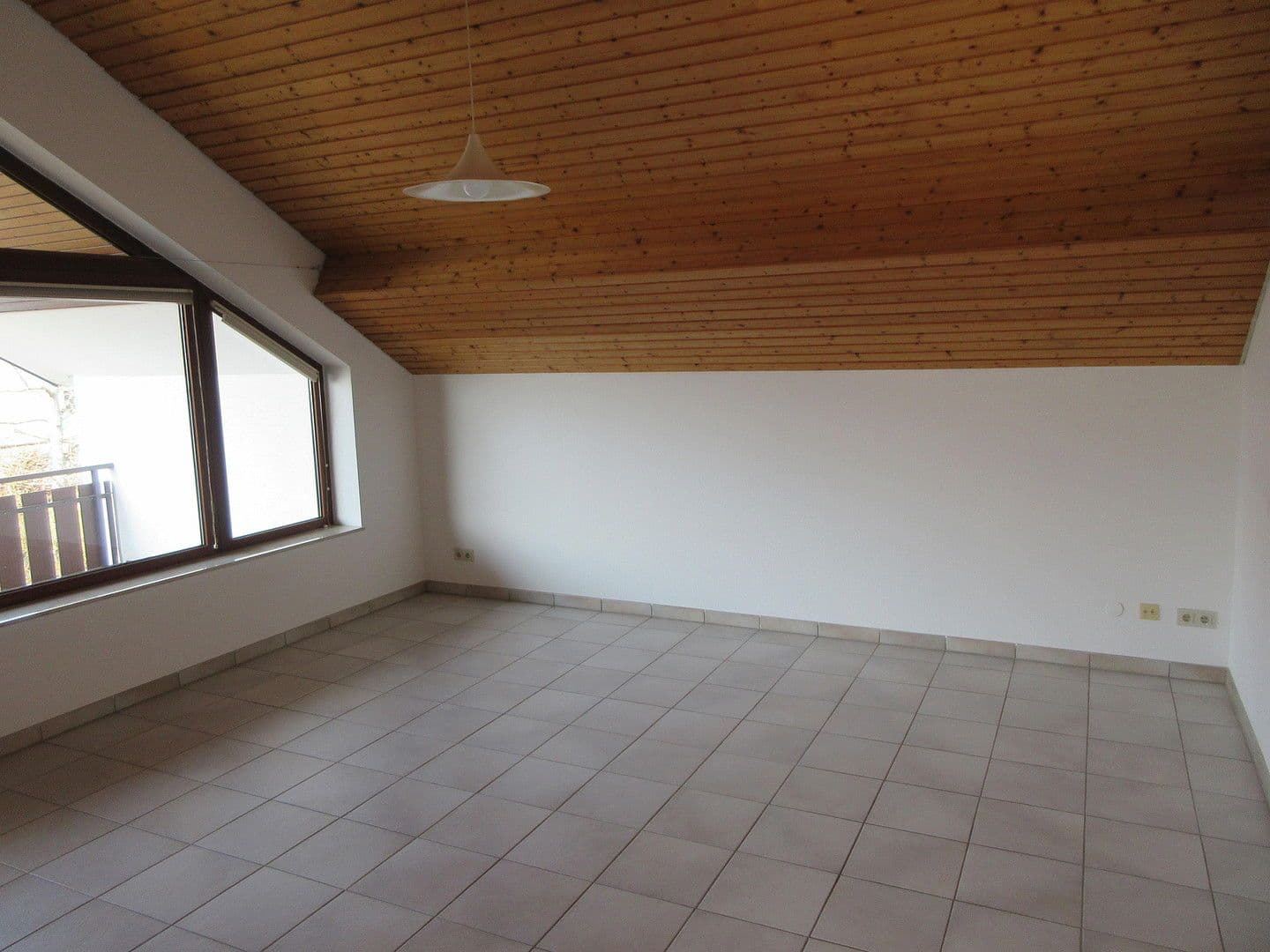 Pronájem bytu 2+kk 70 m², Am Waldweg 20, Pforzheim, Bádensko-Württembersko Pronájem bytu 2+kk 70 m², Am Waldweg 20, Pforzheim, Bádensko-Württembersko