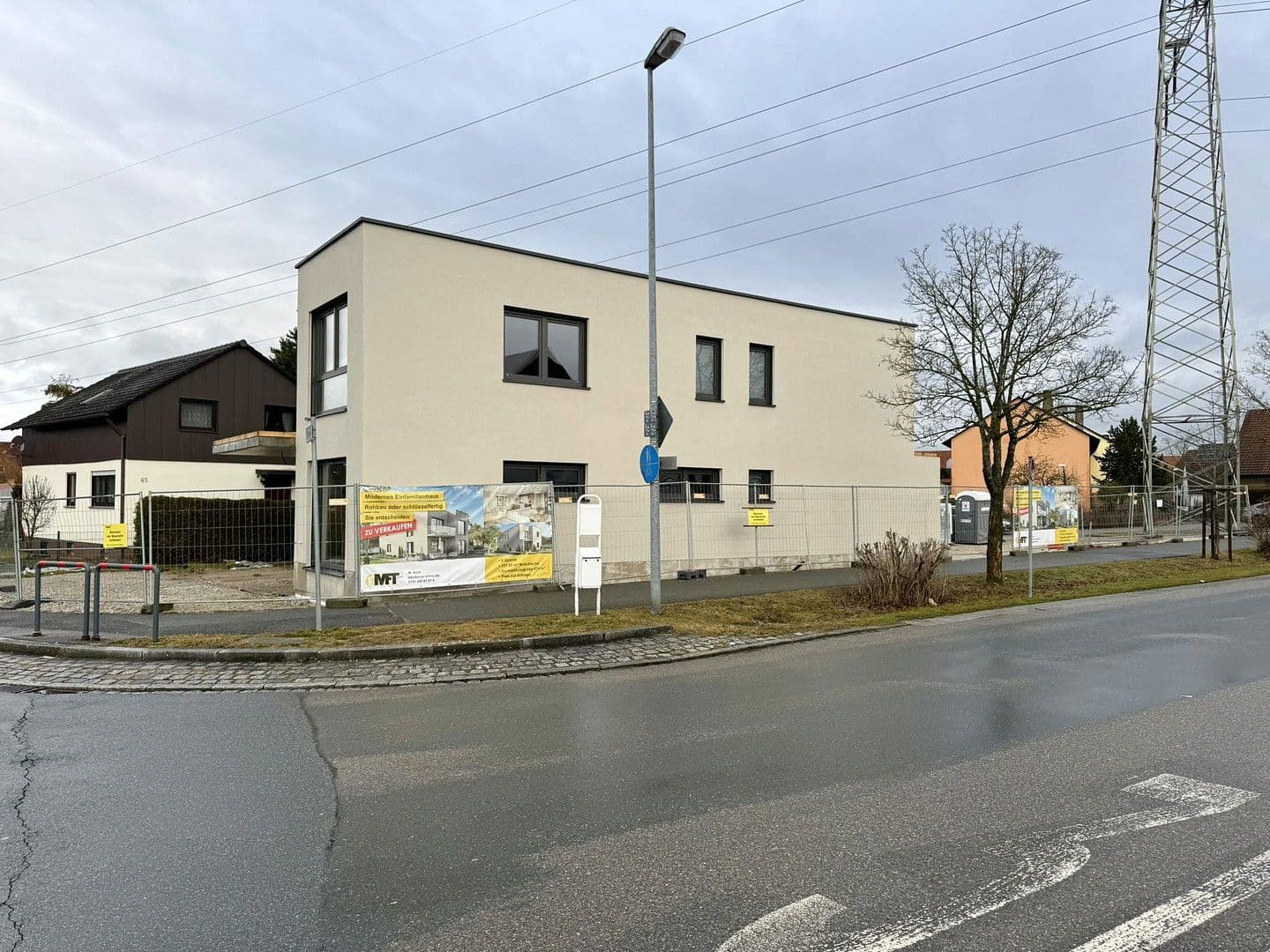 Prodej domu 200 m², pozemek 475 m², In der Gibitzen 28, Wendelstein, Bavorsko Prodej domu 200 m², pozemek 475 m², In der Gibitzen 28, Wendelstein, Bavorsko