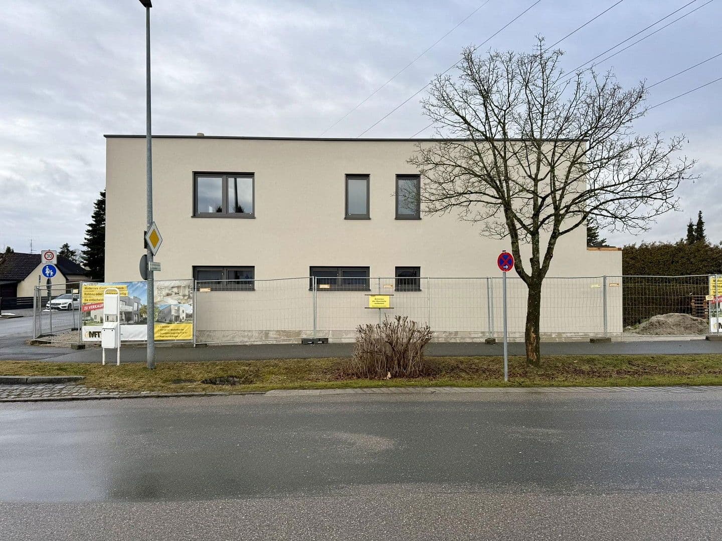 Prodej domu 200 m², pozemek 475 m², In der Gibitzen 28, Wendelstein, Bavorsko Prodej domu 200 m², pozemek 475 m², In der Gibitzen 28, Wendelstein, Bavorsko