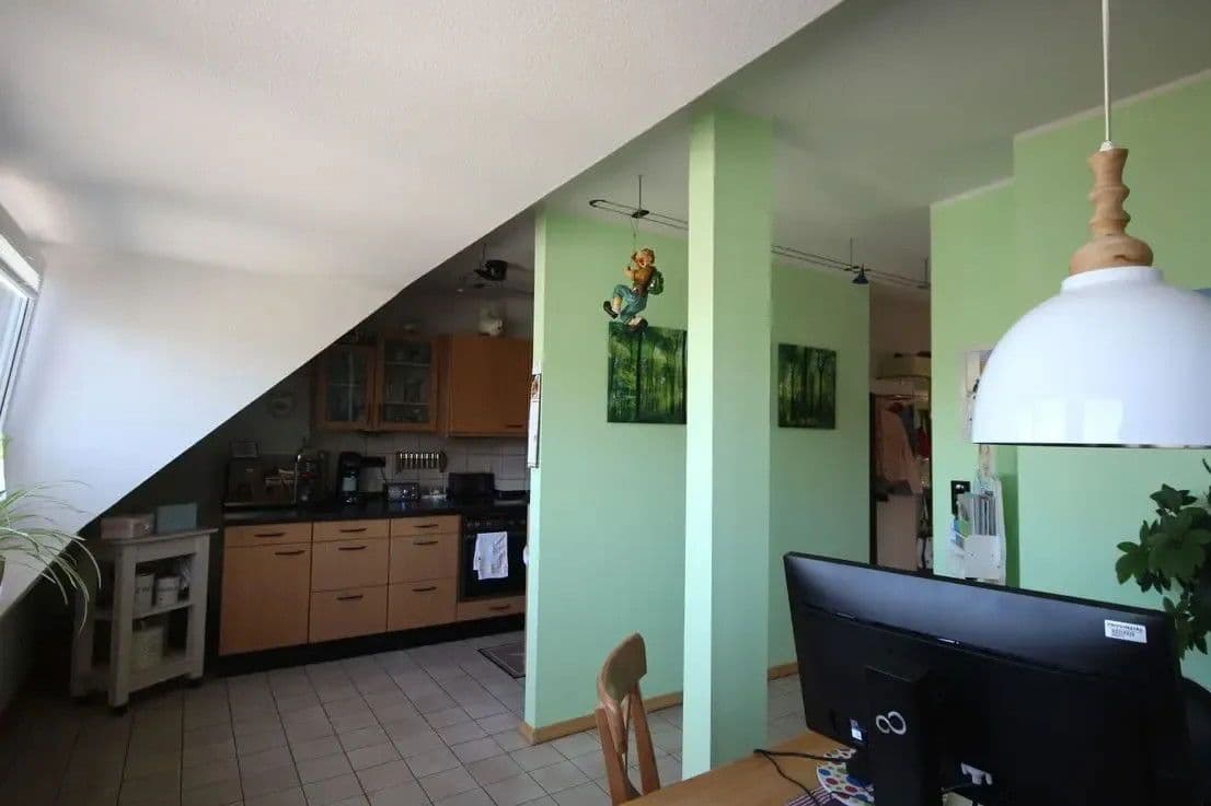 Pronájem bytu 2+kk 90 m², Münsterstr. 86, Düsseldorf, Severní Porýní-Vestfálsko Pronájem bytu 2+kk 90 m², Münsterstr. 86, Düsseldorf, Severní Porýní-Vestfálsko