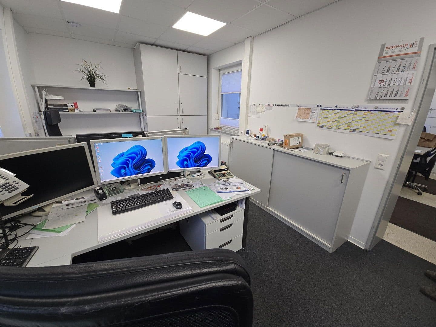 Pronájem kanceláře 133 m², Karlsruhe, Bádensko-Württembersko Pronájem kanceláře 133 m², Karlsruhe, Bádensko-Württembersko