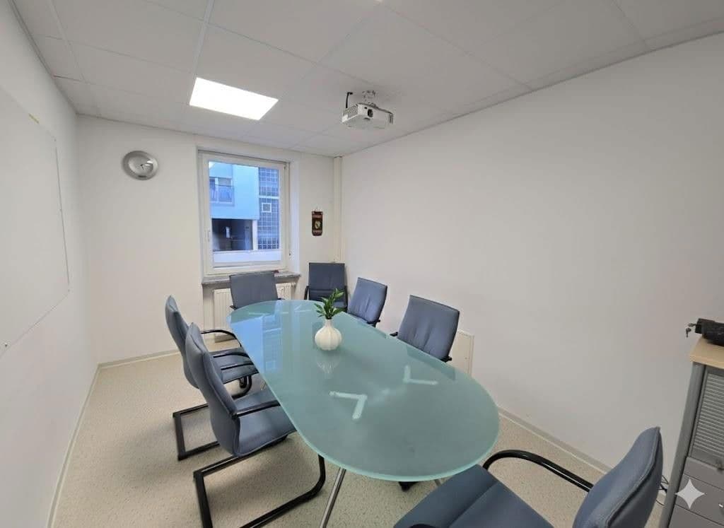 Pronájem kanceláře 133 m², Karlsruhe, Bádensko-Württembersko Pronájem kanceláře 133 m², Karlsruhe, Bádensko-Württembersko