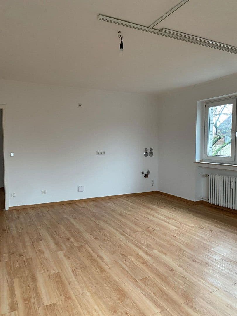 Pronájem bytu 1+1 40 m², Feldstraße 1, Meerbusch, Severní Porýní-Vestfálsko Pronájem bytu 1+1 40 m², Feldstraße 1, Meerbusch, Severní Porýní-Vestfálsko