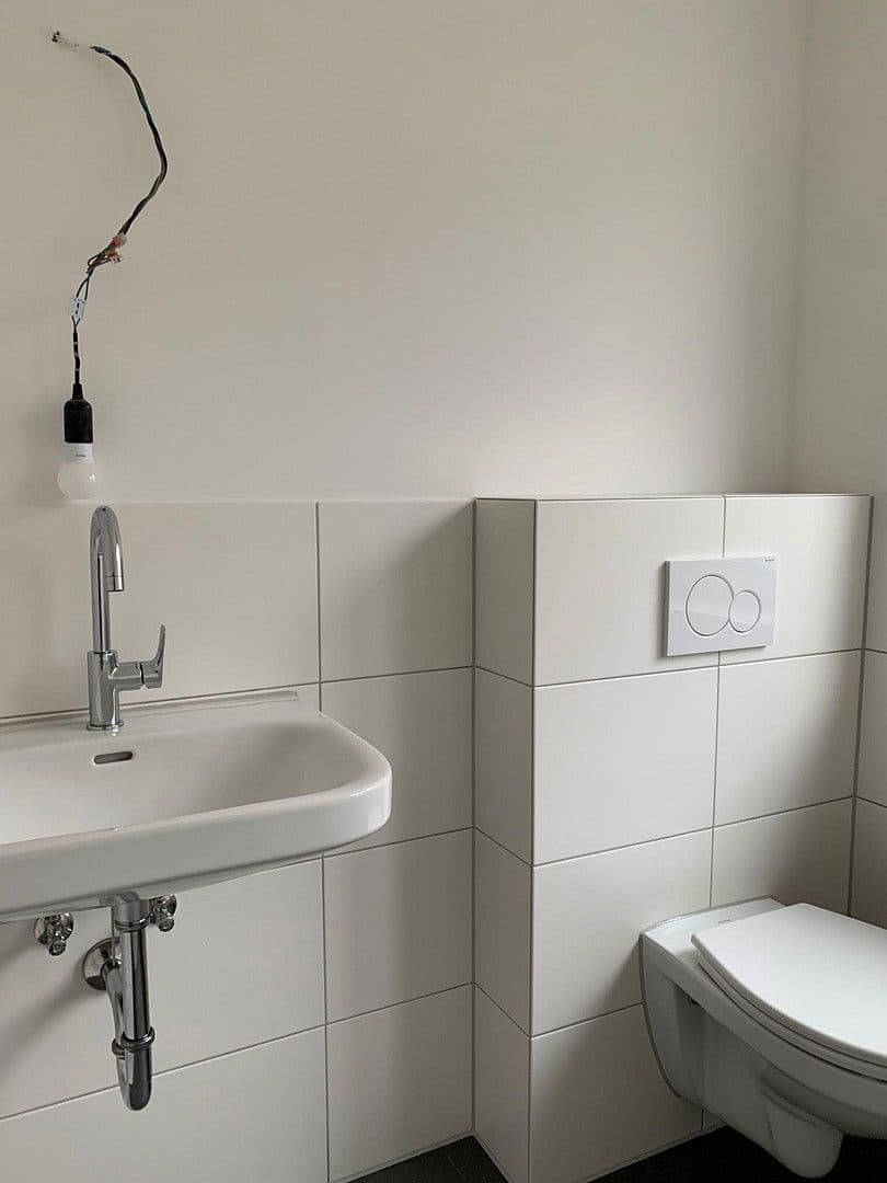 Pronájem bytu 1+1 40 m², Feldstraße 1, Meerbusch, Severní Porýní-Vestfálsko Pronájem bytu 1+1 40 m², Feldstraße 1, Meerbusch, Severní Porýní-Vestfálsko