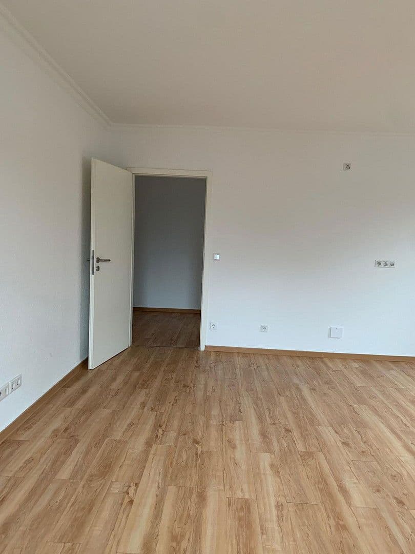 Pronájem bytu 1+1 40 m², Feldstraße 1, Meerbusch, Severní Porýní-Vestfálsko Pronájem bytu 1+1 40 m², Feldstraße 1, Meerbusch, Severní Porýní-Vestfálsko