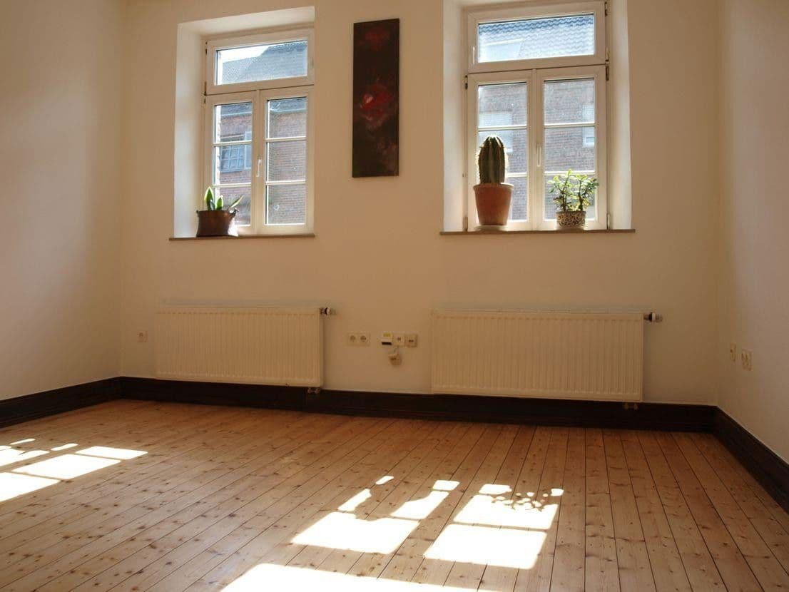 Pronájem kanceláře 175 m², Kerpen, Severní Porýní-Vestfálsko Pronájem kanceláře 175 m², Kerpen, Severní Porýní-Vestfálsko