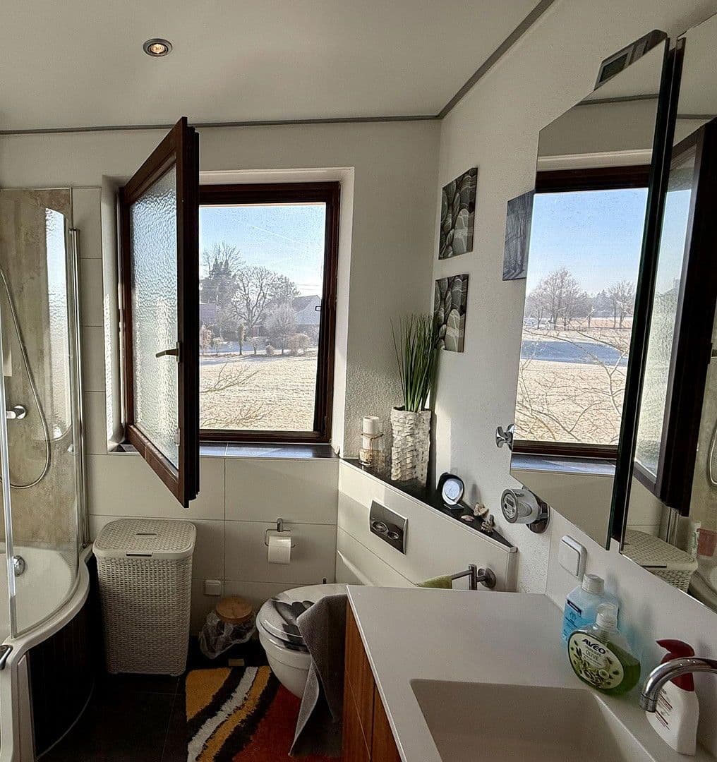 Pronájem bytu 4+1 116 m², Königsbrunn, Bavorsko Pronájem bytu 4+1 116 m², Königsbrunn, Bavorsko