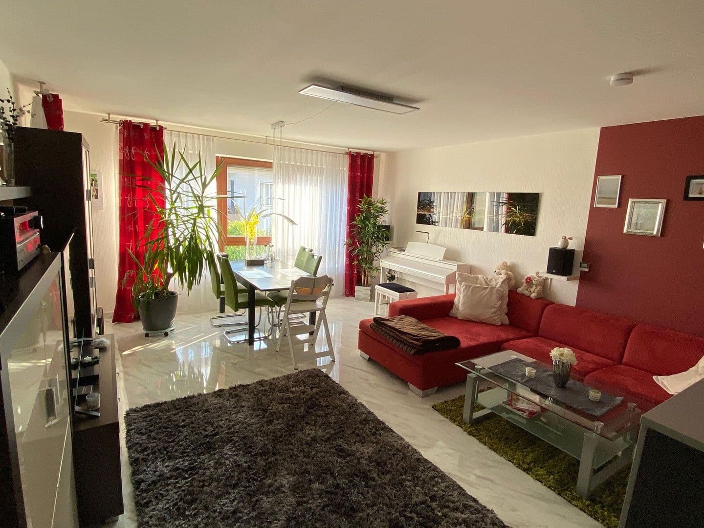 Pronájem bytu 4+1 116 m², Königsbrunn, Bavorsko Pronájem bytu 4+1 116 m², Königsbrunn, Bavorsko