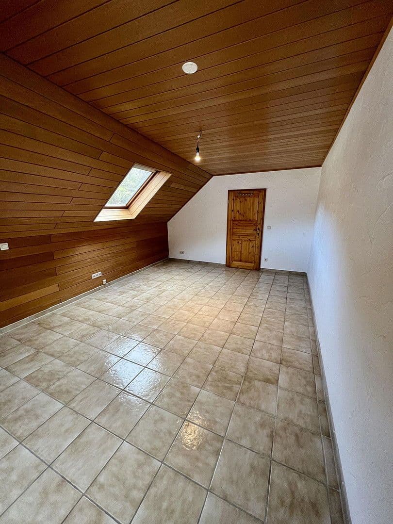 Pronájem domu 170 m², pozemek 190 m², Bad Dürkheim, Porýní-Falc Pronájem domu 170 m², pozemek 190 m², Bad Dürkheim, Porýní-Falc