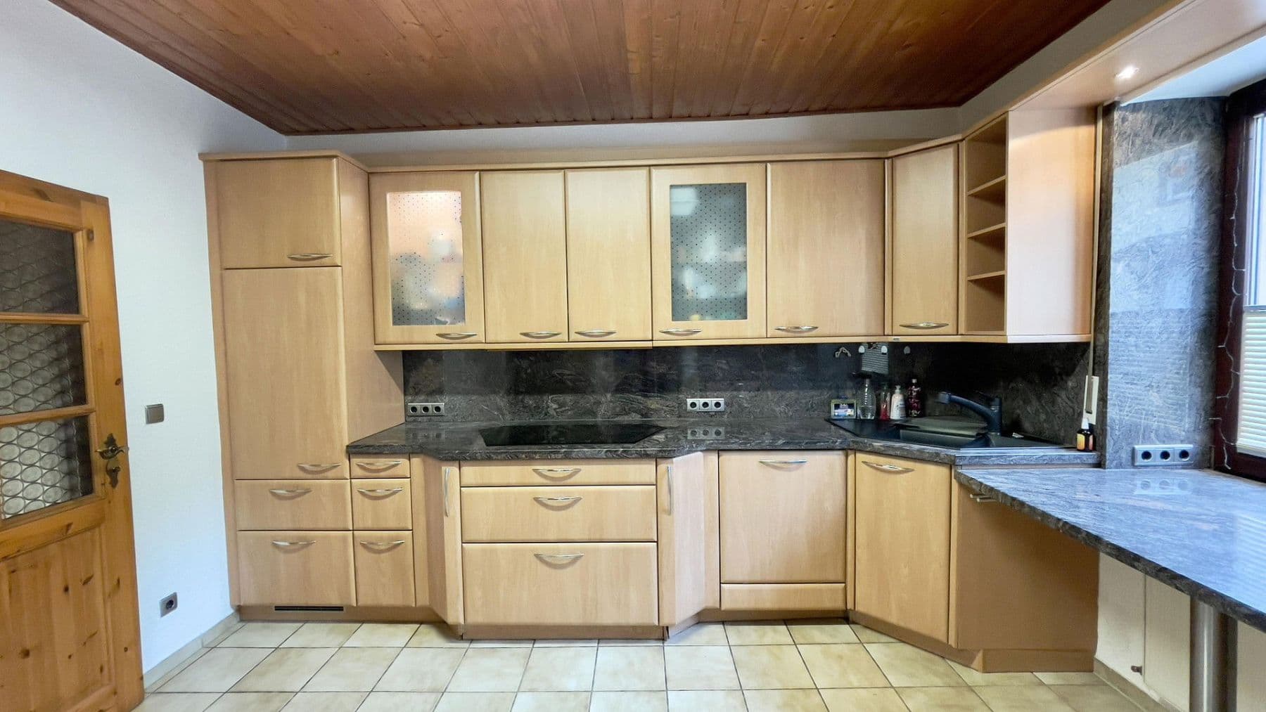 Pronájem domu 170 m², pozemek 190 m², Bad Dürkheim, Porýní-Falc Pronájem domu 170 m², pozemek 190 m², Bad Dürkheim, Porýní-Falc