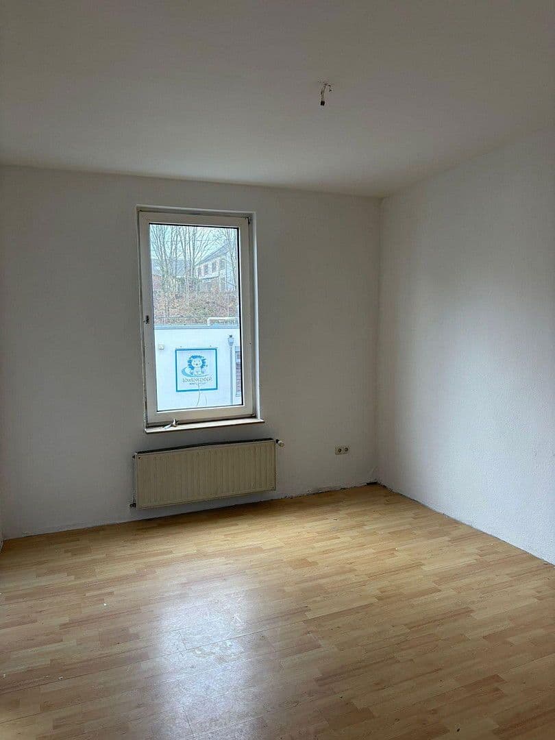 Pronájem bytu 2+1 48 m², Schwarzbach 134, Wuppertal, Severní Porýní-Vestfálsko Pronájem bytu 2+1 48 m², Schwarzbach 134, Wuppertal, Severní Porýní-Vestfálsko