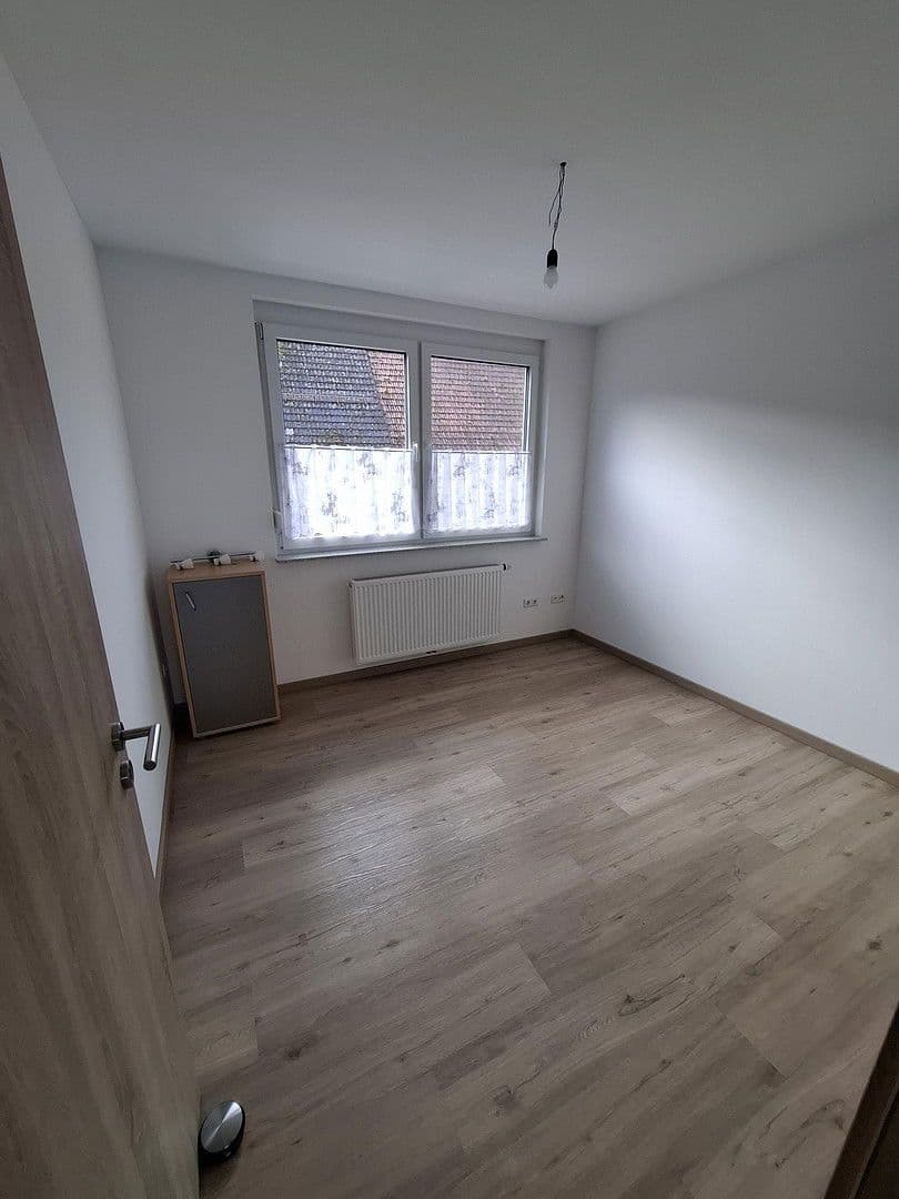 Pronájem bytu 4+1 92 m², Bösinger Straße 28, Haiterbach, Bádensko-Württembersko Pronájem bytu 4+1 92 m², Bösinger Straße 28, Haiterbach, Bádensko-Württembersko