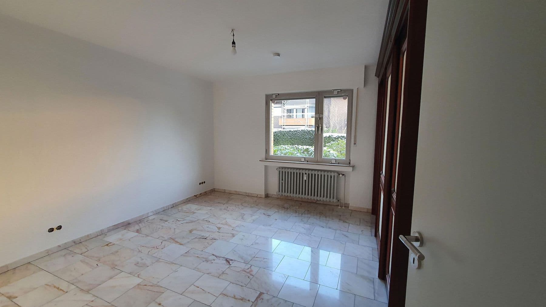 Pronájem bytu 4+kk 130 m², Duisburg, Severní Porýní-Vestfálsko Pronájem bytu 4+kk 130 m², Duisburg, Severní Porýní-Vestfálsko