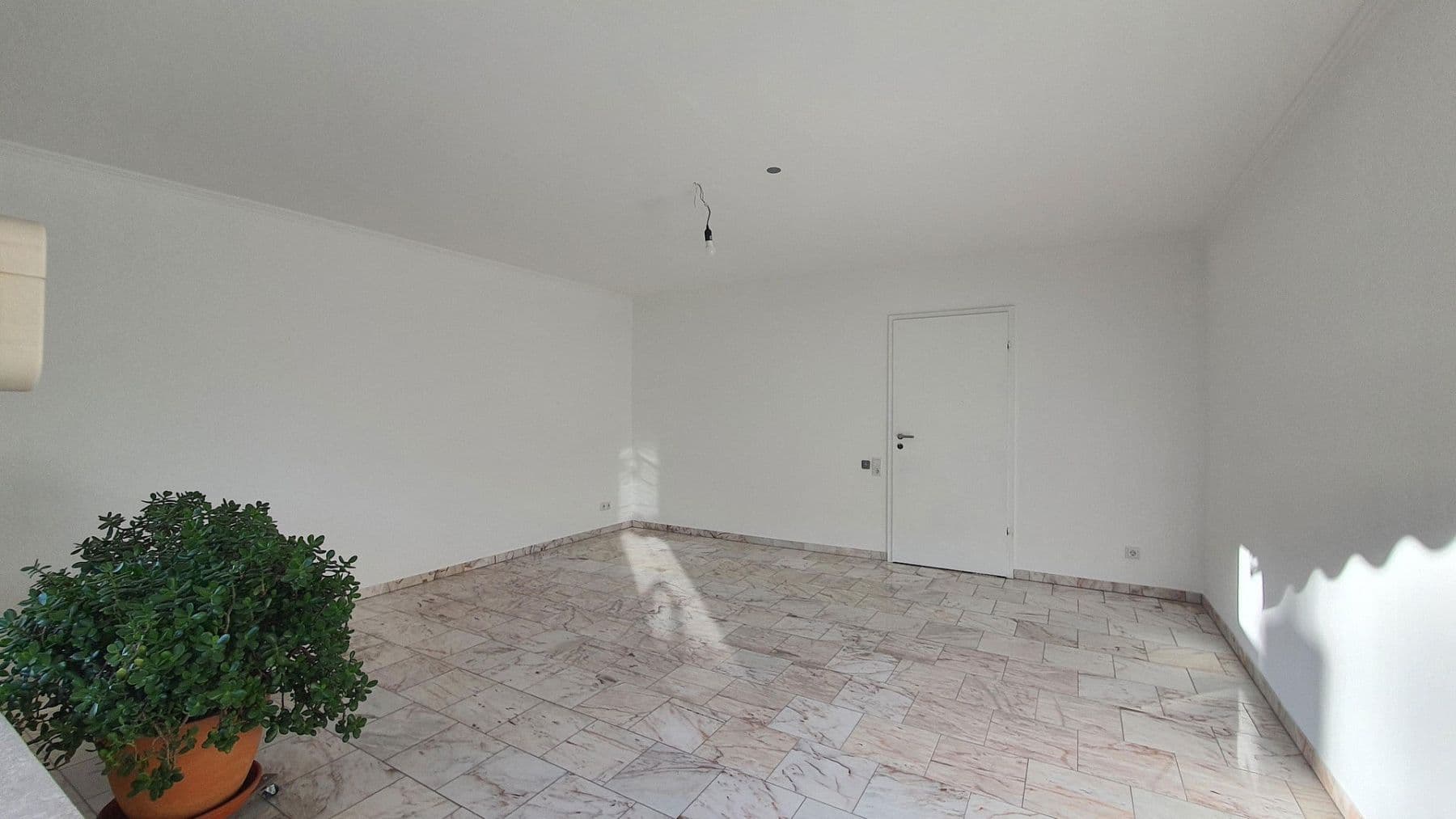 Pronájem bytu 4+kk 130 m², Duisburg, Severní Porýní-Vestfálsko Pronájem bytu 4+kk 130 m², Duisburg, Severní Porýní-Vestfálsko