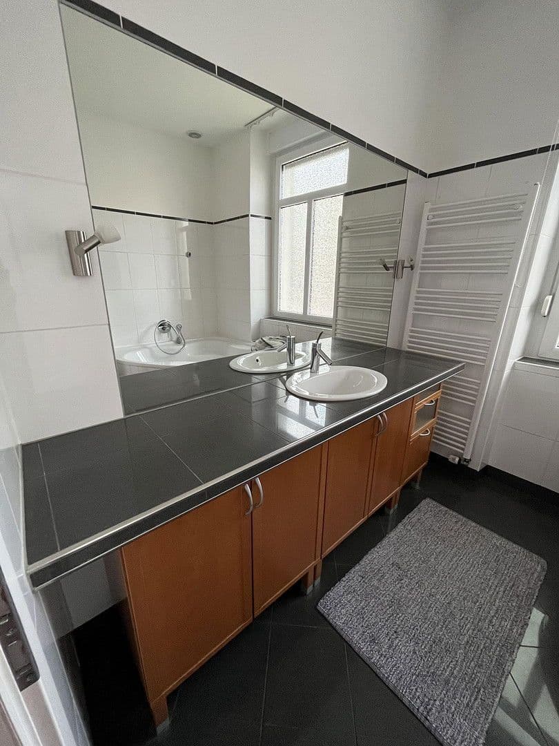 Pronájem bytu 5+kk 150 m², Wupperstr. 101, Solingen, Severní Porýní-Vestfálsko Pronájem bytu 5+kk 150 m², Wupperstr. 101, Solingen, Severní Porýní-Vestfálsko