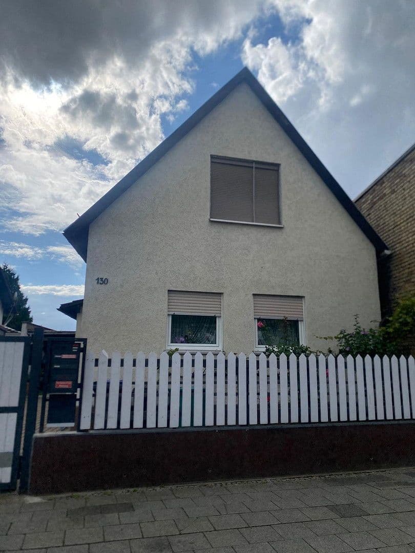 Prodej domu 110 m², pozemek 720 m², Schifferstadt, Porýní-Falc Prodej domu 110 m², pozemek 720 m², Schifferstadt, Porýní-Falc