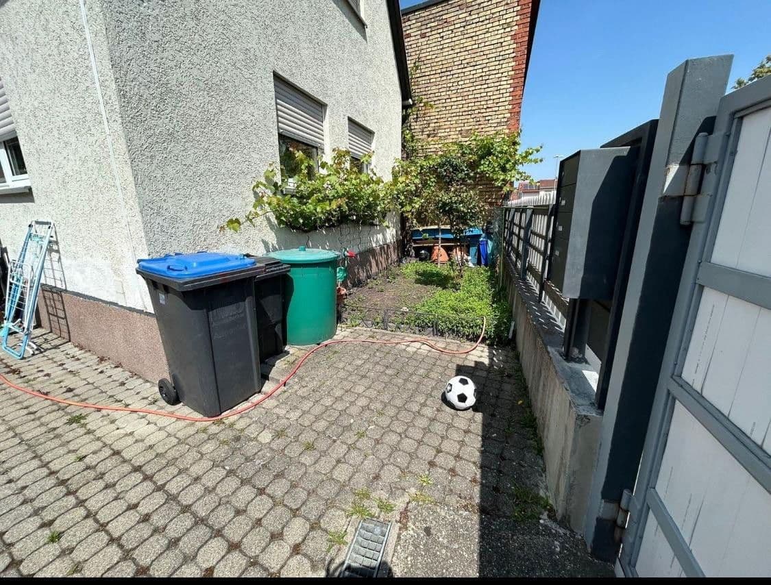 Prodej domu 110 m², pozemek 720 m², Schifferstadt, Porýní-Falc Prodej domu 110 m², pozemek 720 m², Schifferstadt, Porýní-Falc