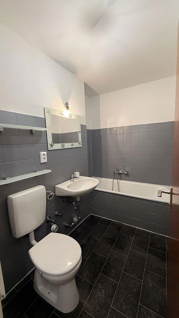 Pronájem bytu 1+1 39 m², Waldeysenstrasse 19, Ingolstadt, Bavorsko Pronájem bytu 1+1 39 m², Waldeysenstrasse 19, Ingolstadt, Bavorsko