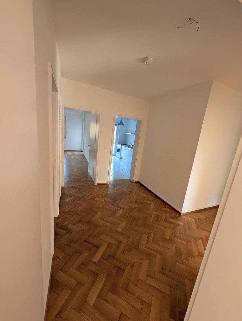 Pronájem bytu 3+1 90 m², Winterhalterstraße 7-9, Baden-Baden, Bádensko-Württembersko Pronájem bytu 3+1 90 m², Winterhalterstraße 7-9, Baden-Baden, Bádensko-Württembersko