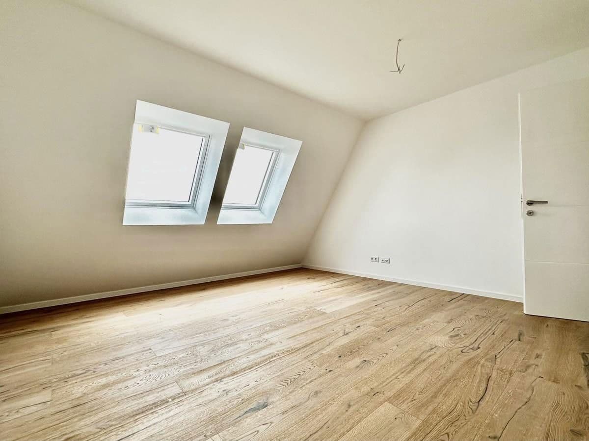 Pronájem bytu 3+1 91 m², Kieselbronn, Bádensko-Württembersko Pronájem bytu 3+1 91 m², Kieselbronn, Bádensko-Württembersko
