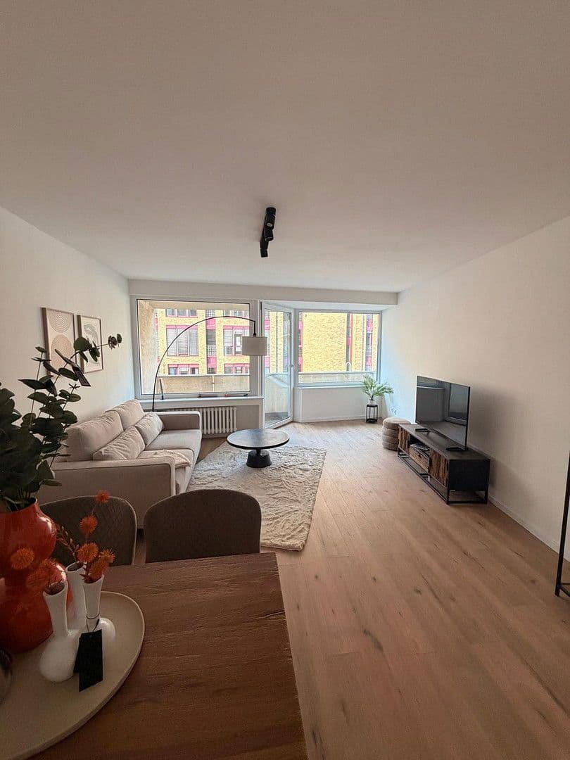 Pronájem bytu 2+1 59 m², Von-Werth-Straße 24-26, Köln, Severní Porýní-Vestfálsko Pronájem bytu 2+1 59 m², Von-Werth-Straße 24-26, Köln, Severní Porýní-Vestfálsko