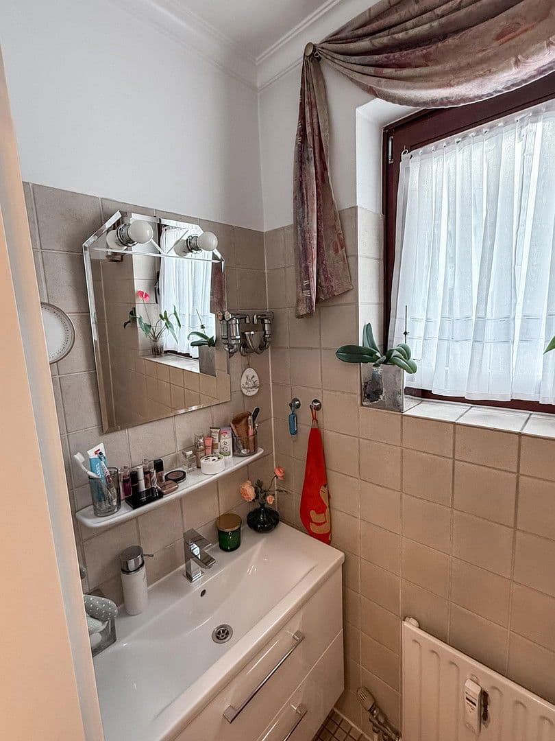 Prodej bytu 3+kk 117 m², Düsseldorf, Severní Porýní-Vestfálsko Prodej bytu 3+kk 117 m², Düsseldorf, Severní Porýní-Vestfálsko