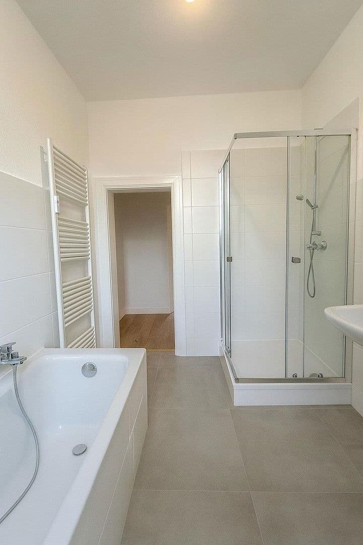 Pronájem bytu 5+1 150 m², Paracelsusstraße 2c, Halle (Saale), Sasko-Anhaltsko Pronájem bytu 5+1 150 m², Paracelsusstraße 2c, Halle (Saale), Sasko-Anhaltsko